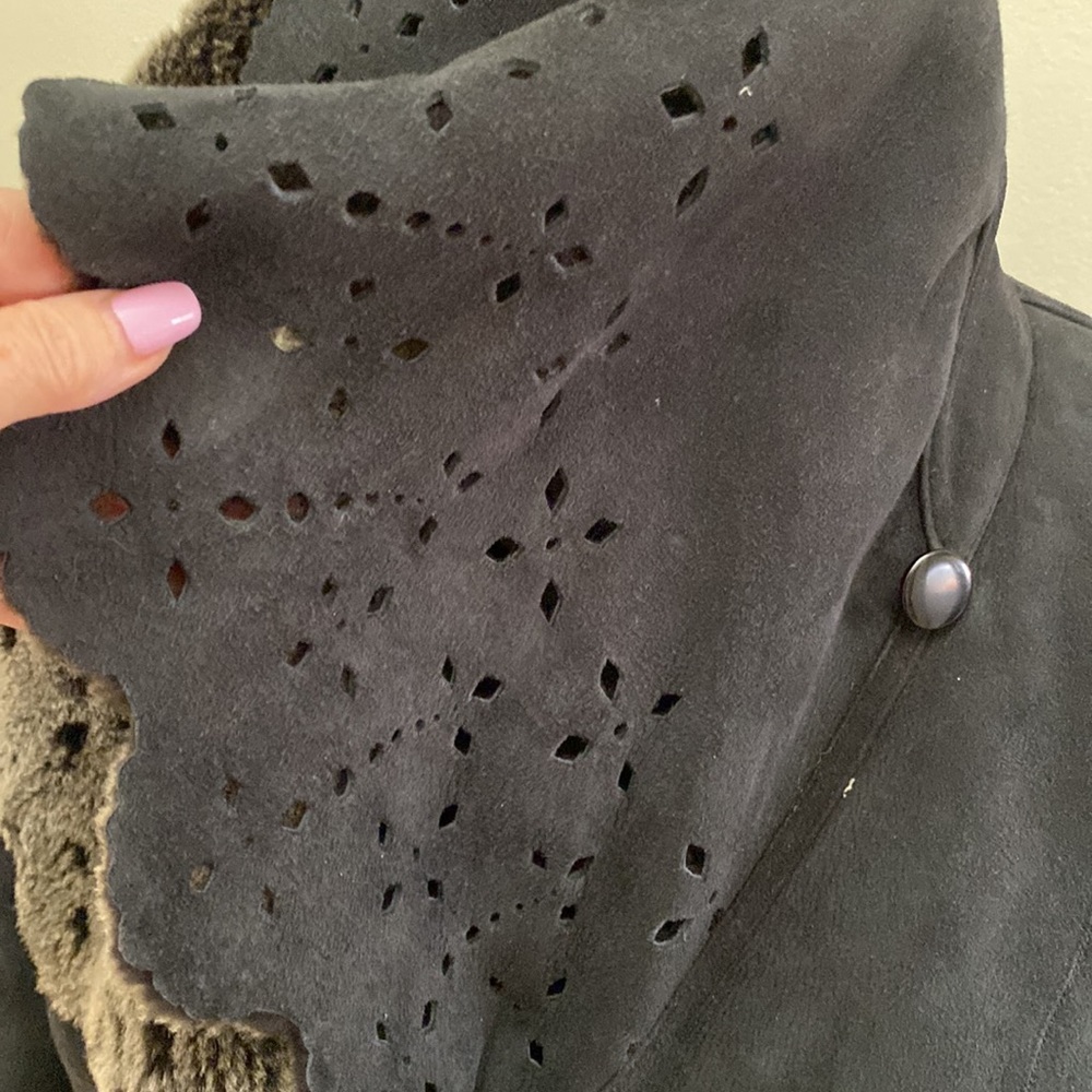 Unique And Stylish Shearling Winter Coat - image 5